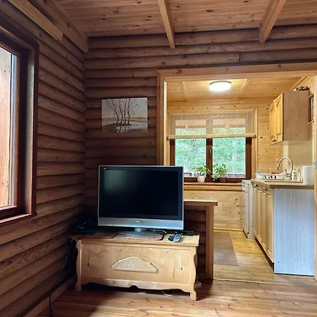 Lesna Nad Jeziorem Gim Na Mazurach Сasa de vacaciones *